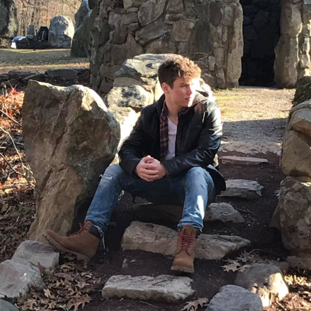 Meet your Posher, Daemon